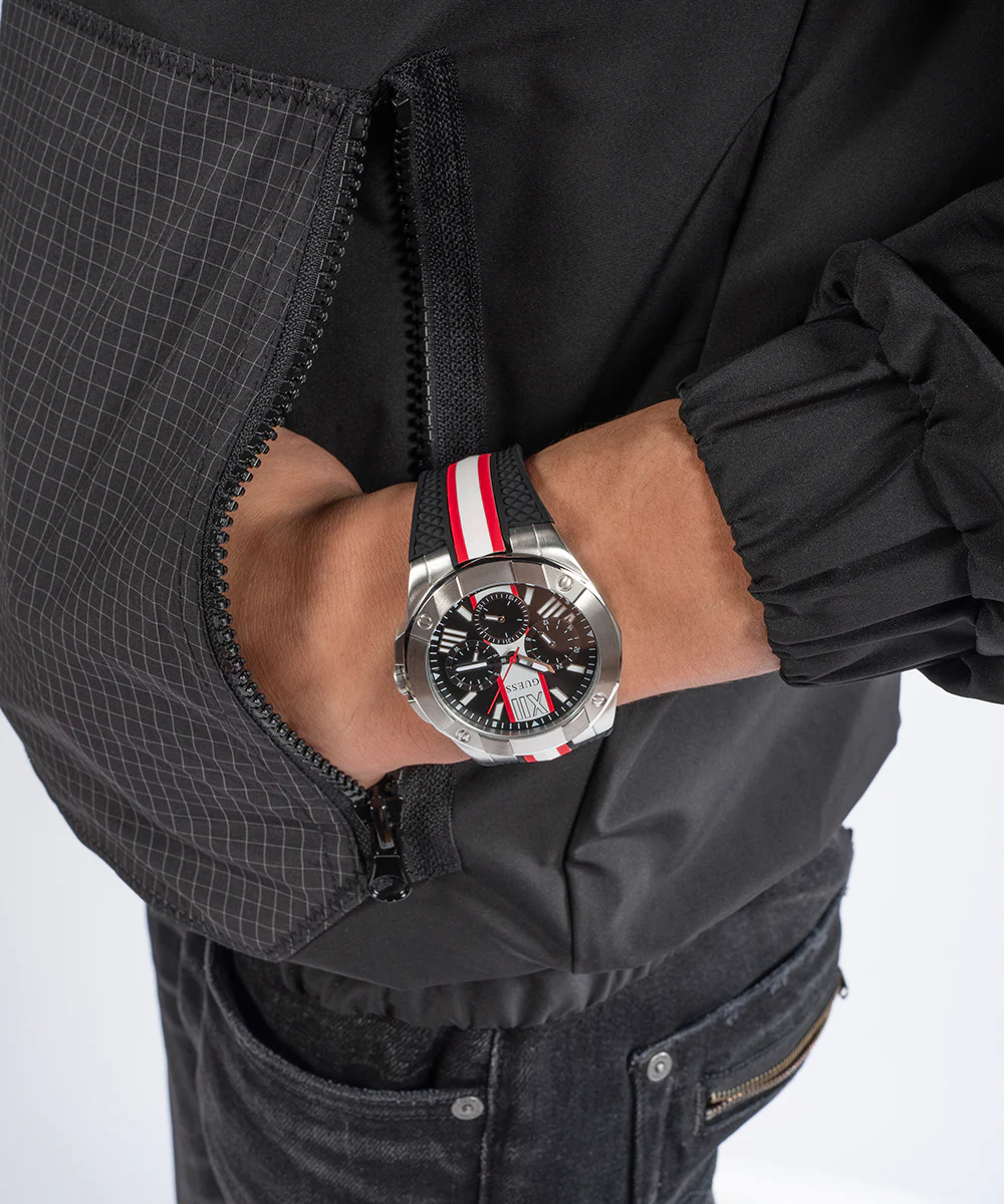GUESS Mens Black Silver Tone Multi-function Watch
