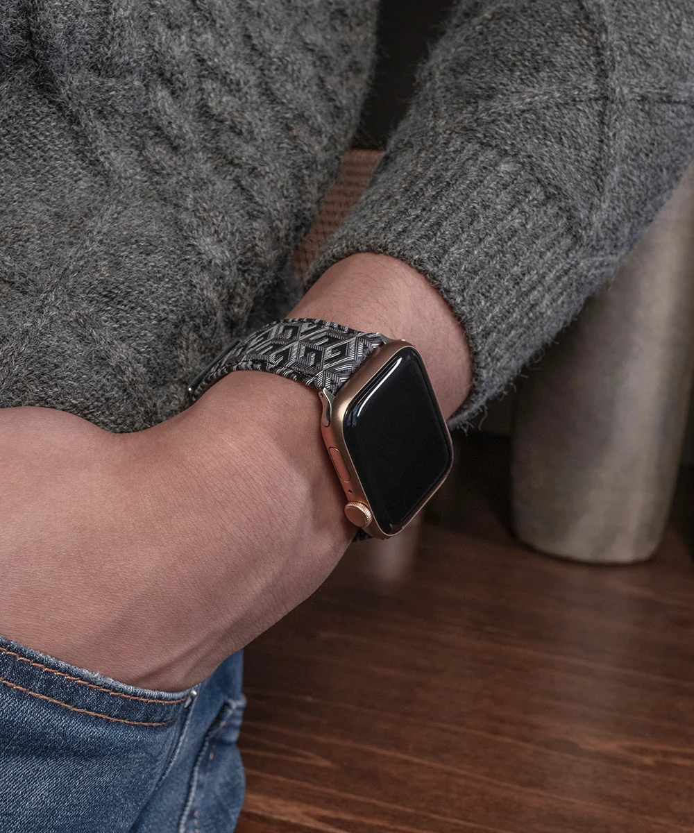 GUESS Logo Leather Band for Apple 42-44 mm Watch