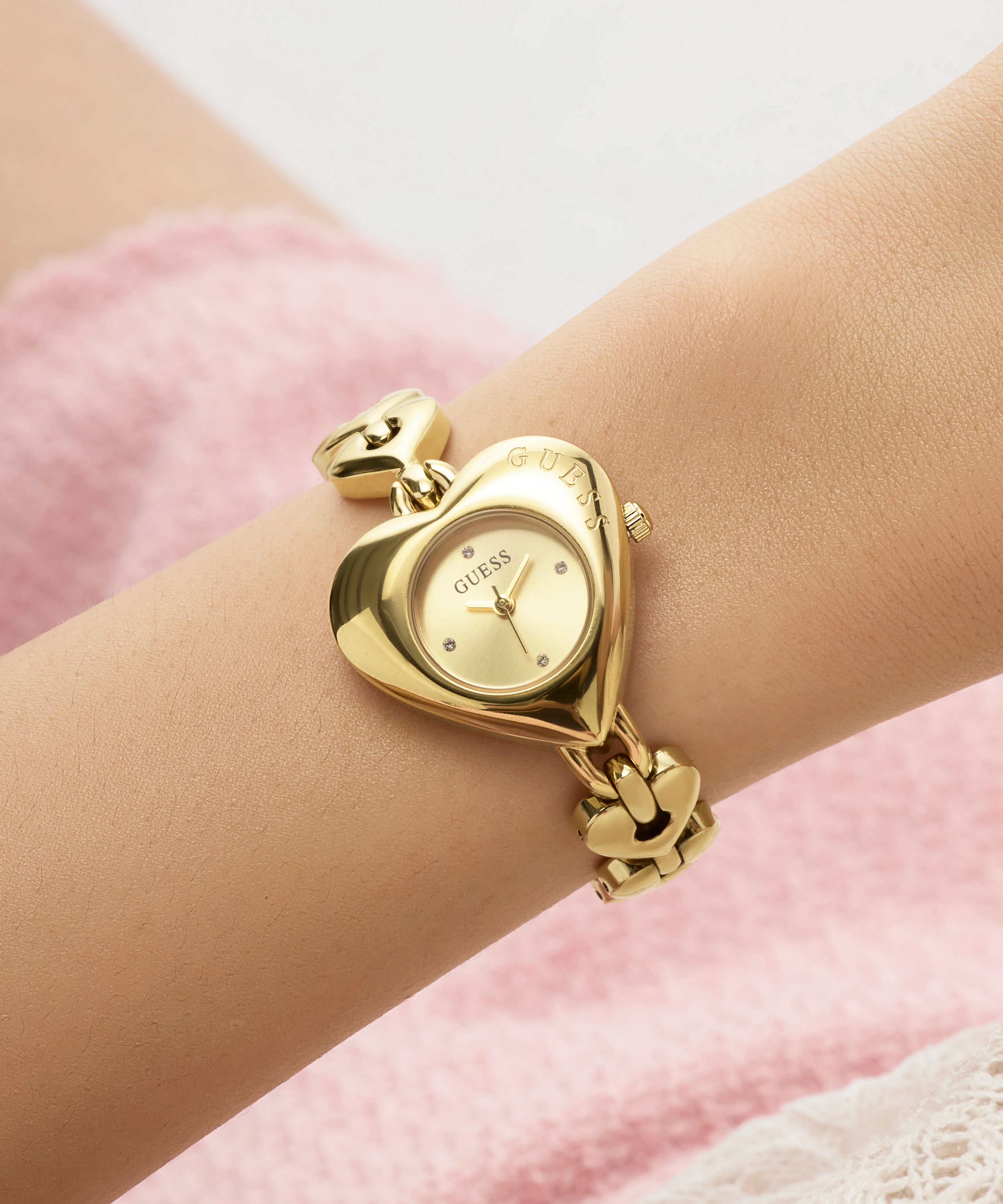 13-guess-ladies-valerie-gold-tone-analog-watch-5.webp GUESS Ladies Valerie Gold Tone Analog Watch