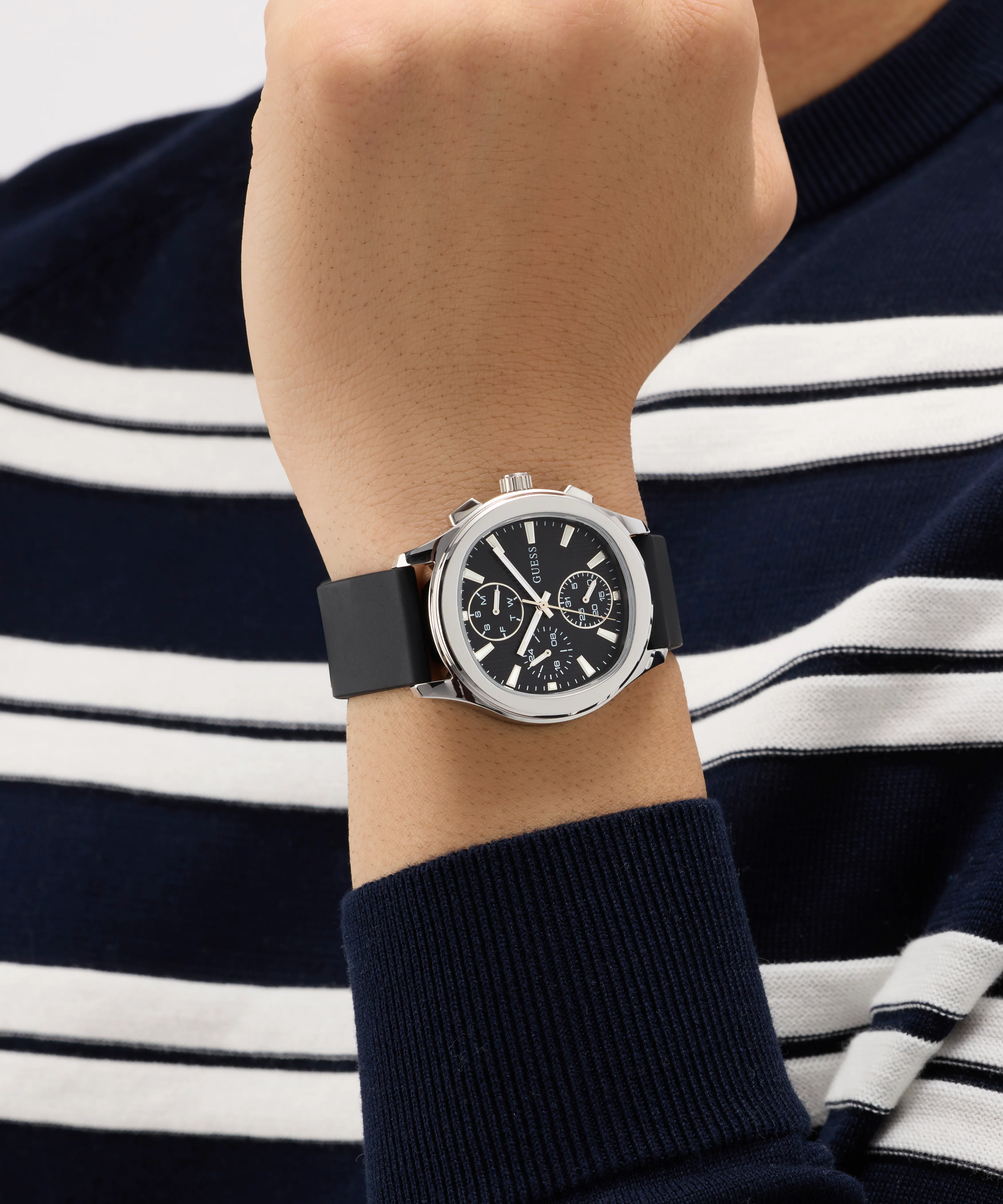 179-guess-mens-palmer-black-silver-tone-analog-watch-3.webp GUESS Mens Palmer Black Silver Tone Analog Watch