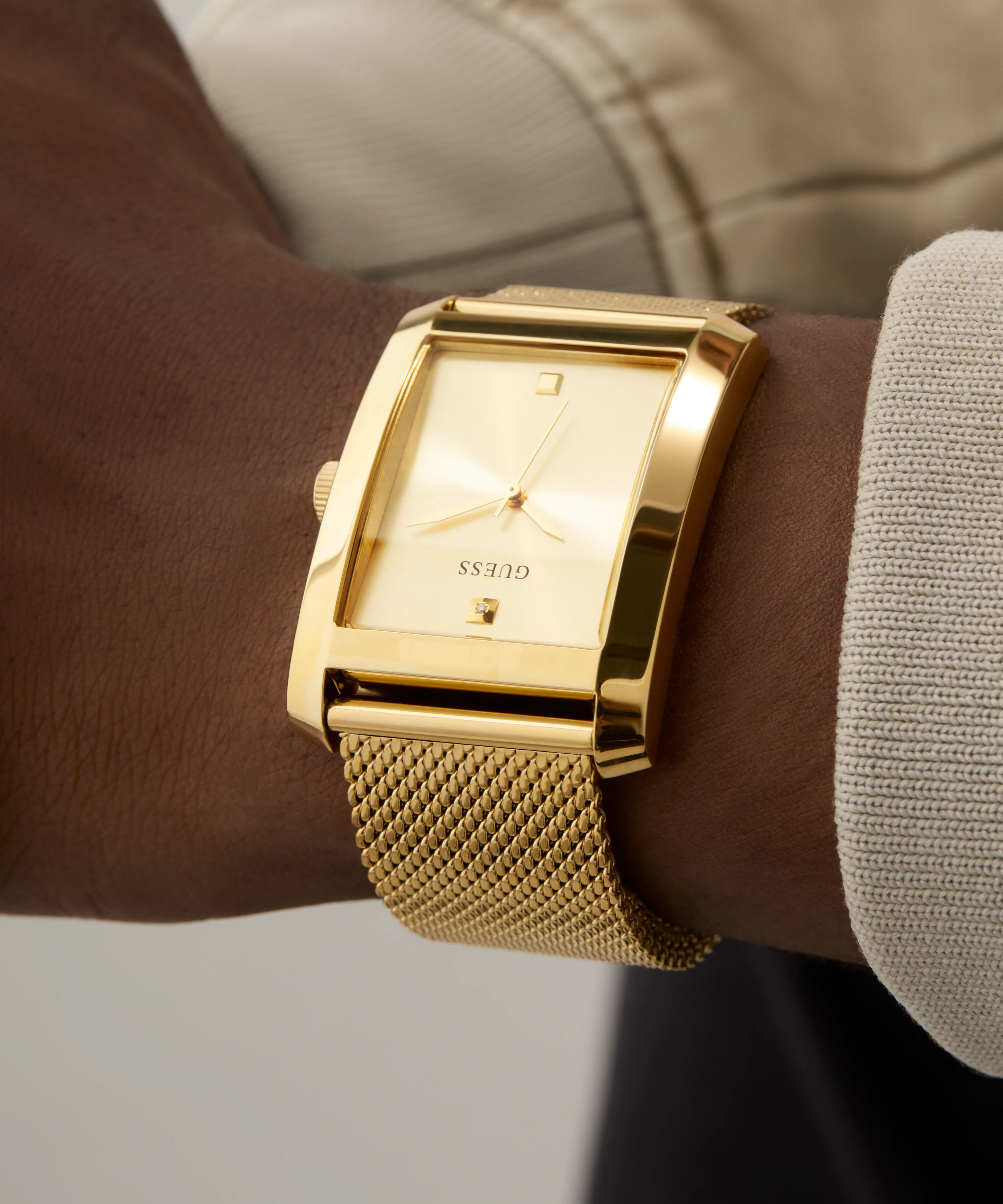 GUESS Mens Gold Tone Analog Watch