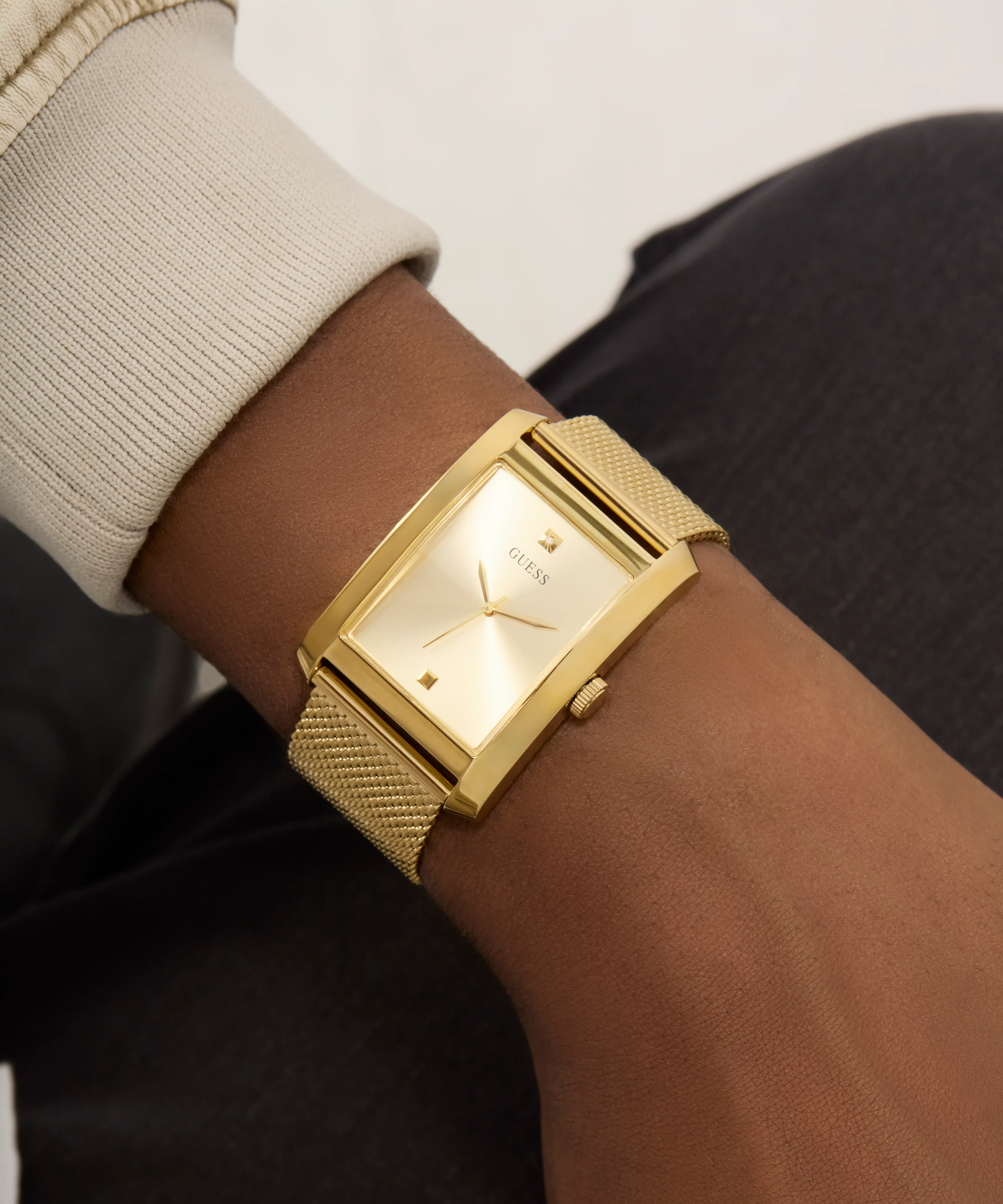 GUESS Mens Gold Tone Analog Watch