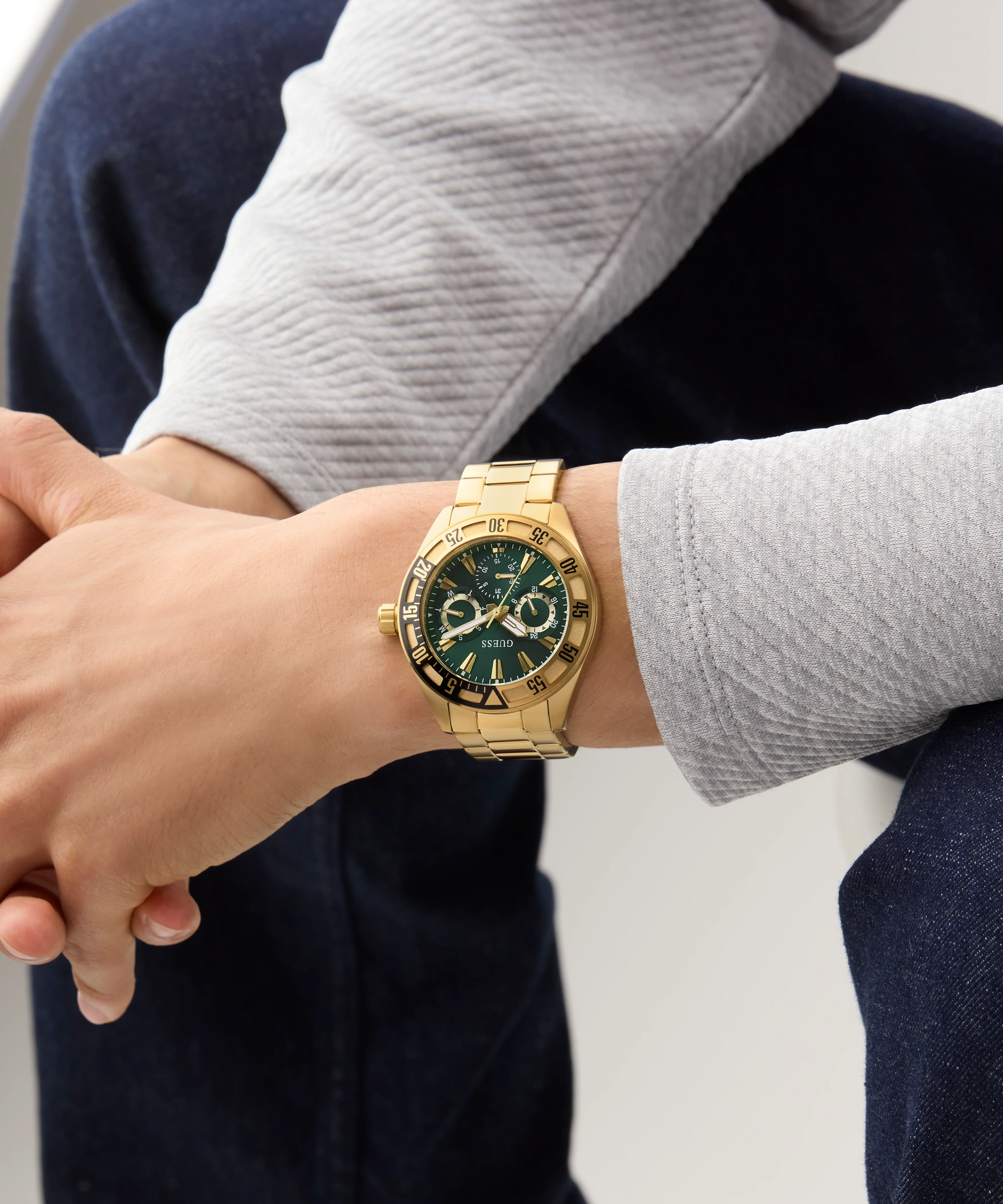 GUESS Mens Gold Tone Multi-function Watch