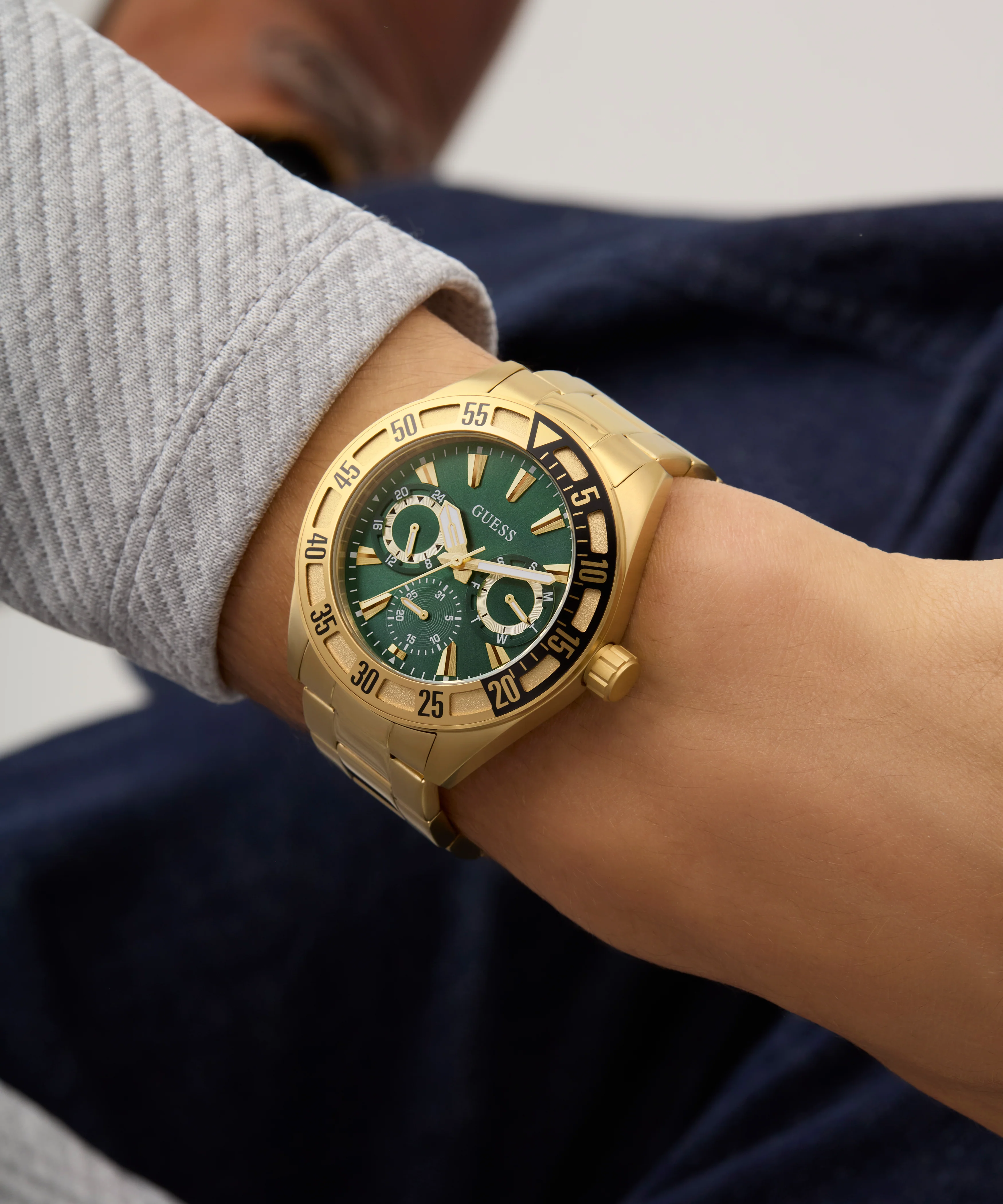 GUESS Mens Gold Tone Multi-function Watch
