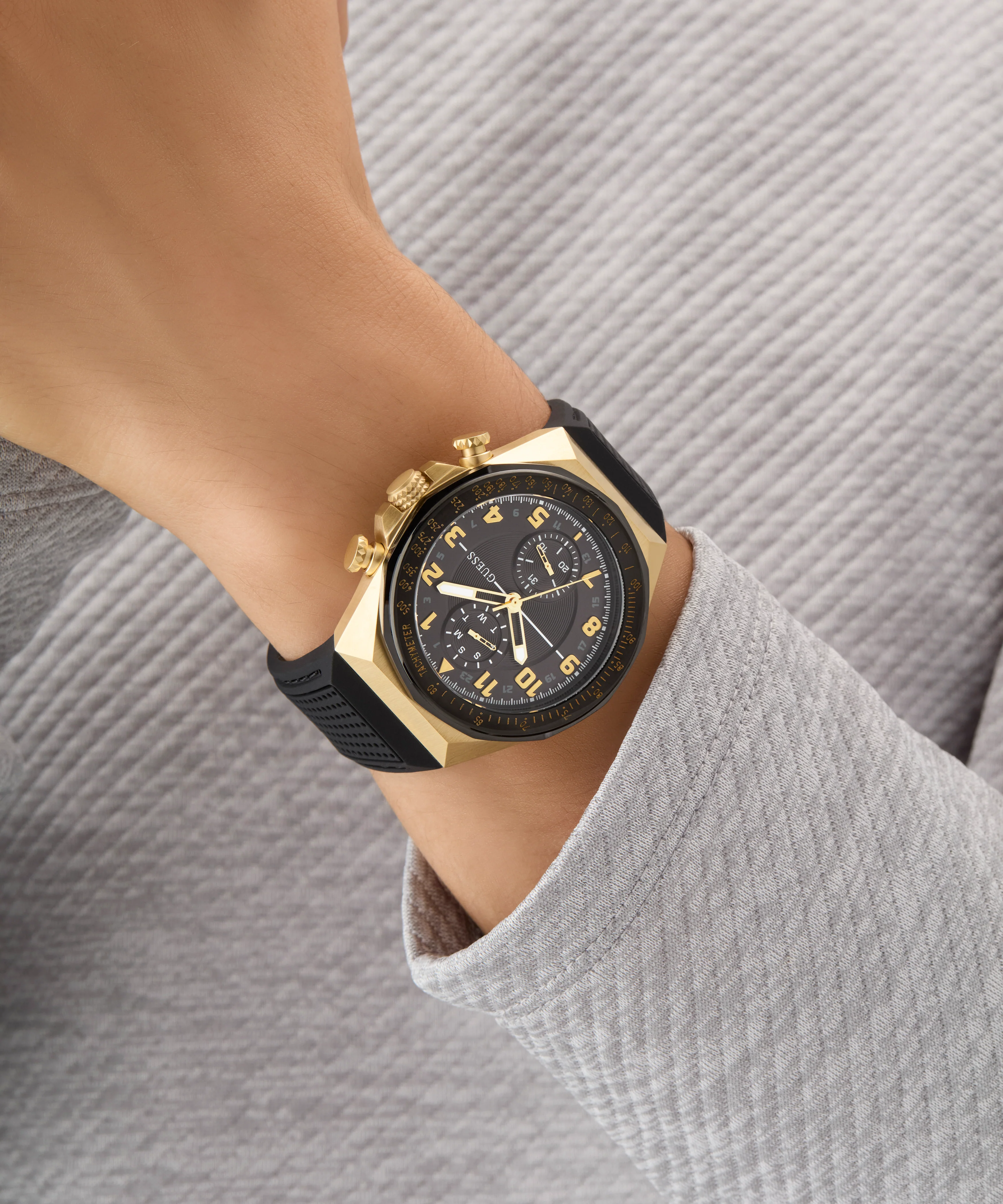 GUESS Mens Black 2-Tone Multi-function Watch