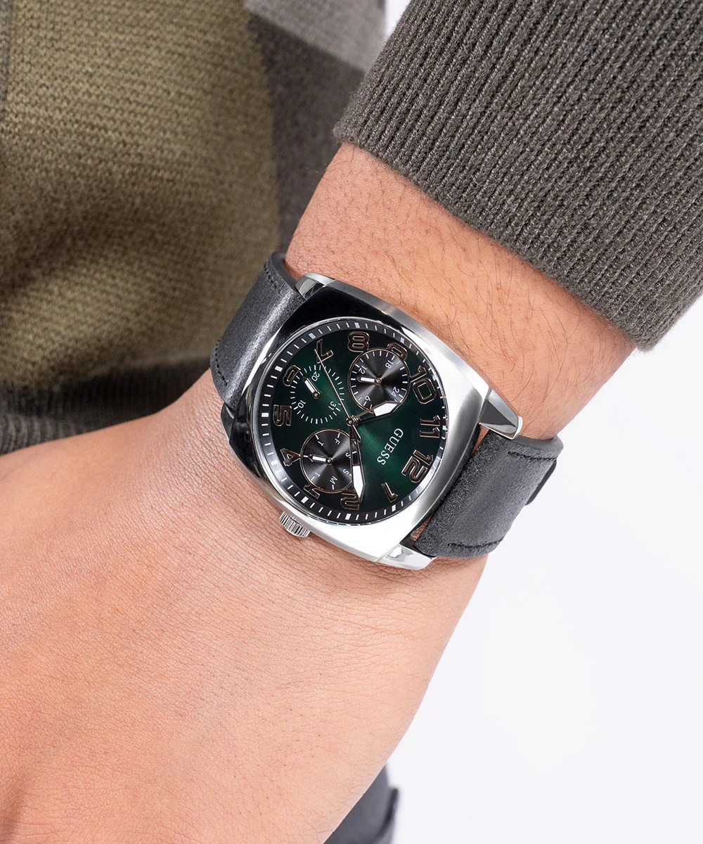 GUESS Mens Black Silver Tone Multi-function Watch