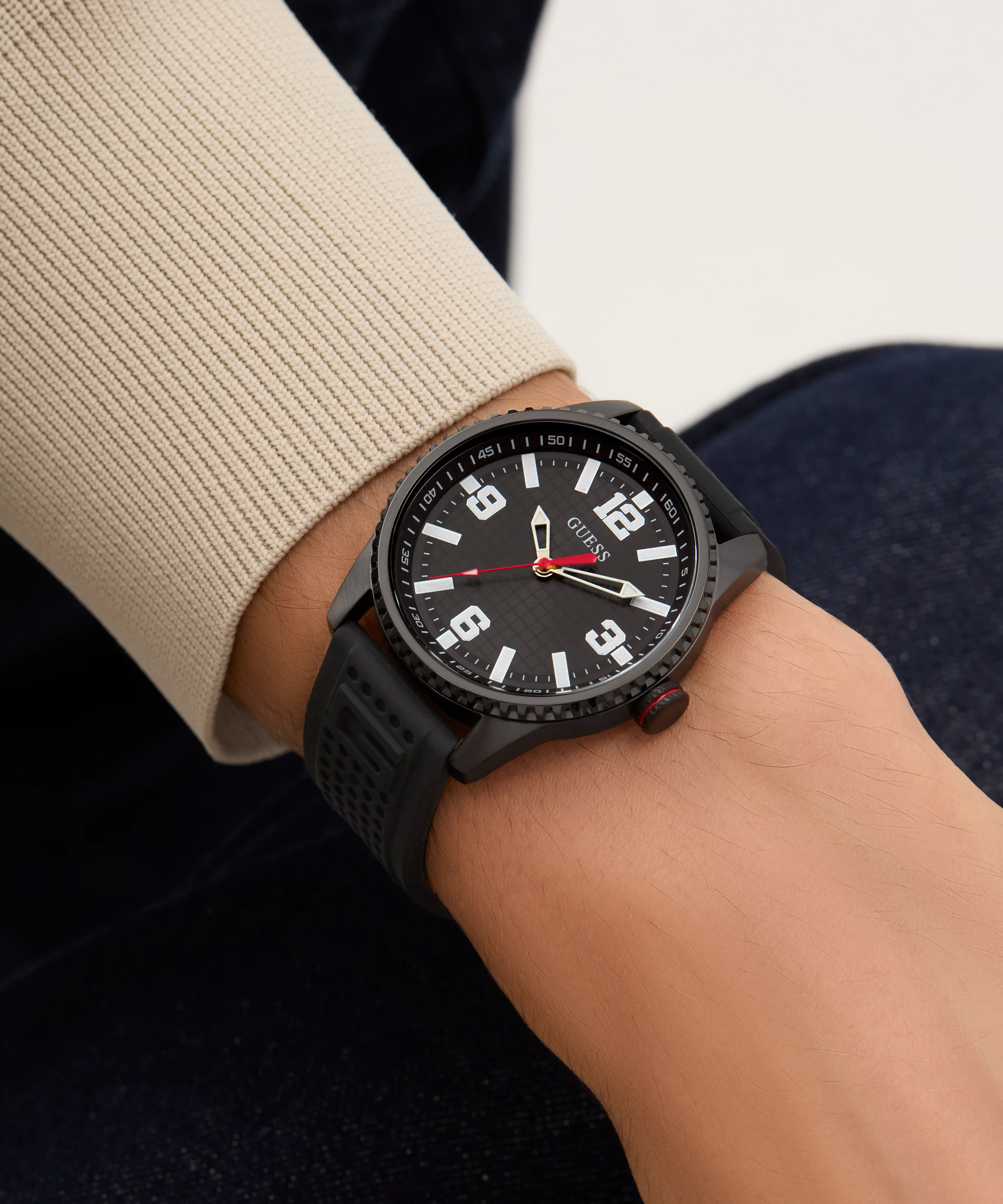 GUESS Mens Black Analog Watch