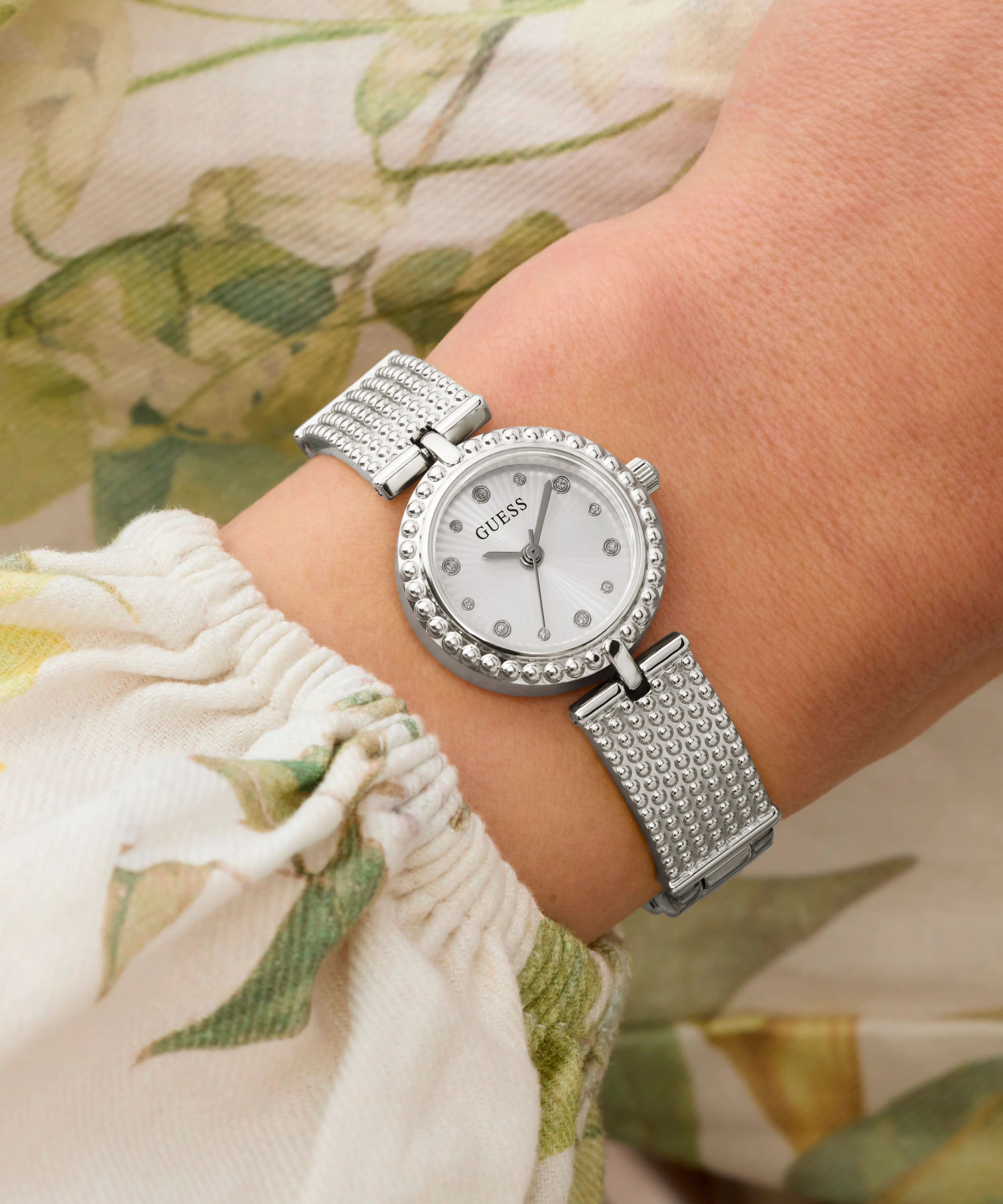 89-guess-ladies-silver-tone-analog-watch-5.webp GUESS Ladies Silver Tone Analog Watch
